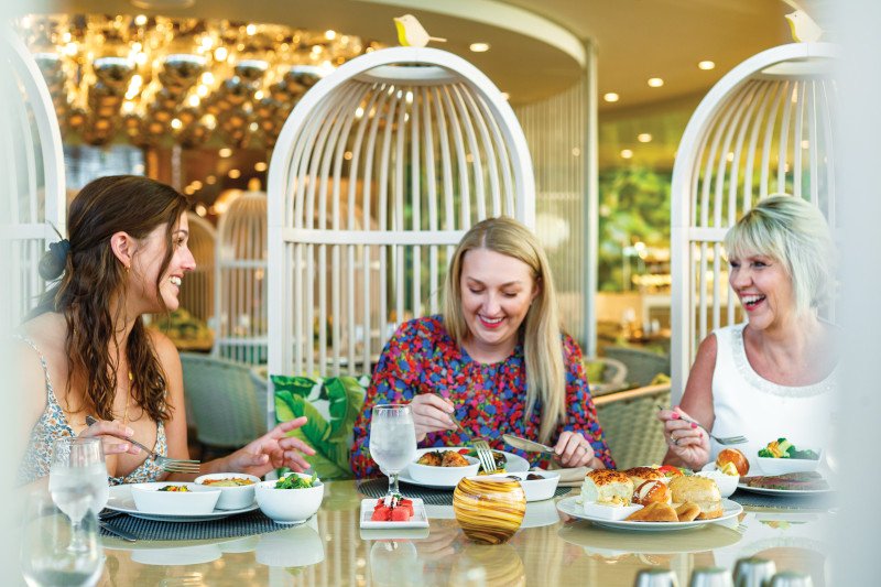 ¿Vale la pena comprar The Key en Royal Caribbean? Guía completa 2026 rci sy 012020 ccfood nmorley solarium 1700 ret cmyk