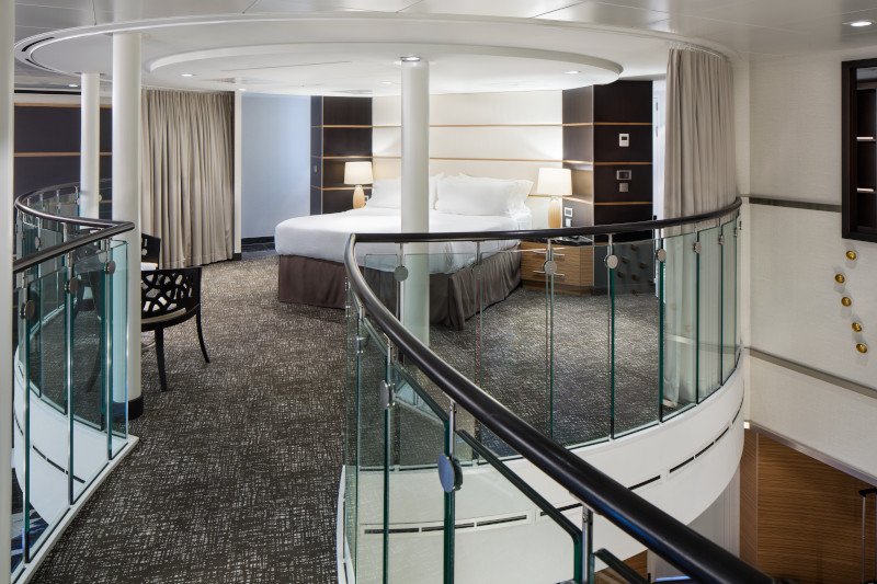 royal loft suite w/balcony cat. rl bedroom